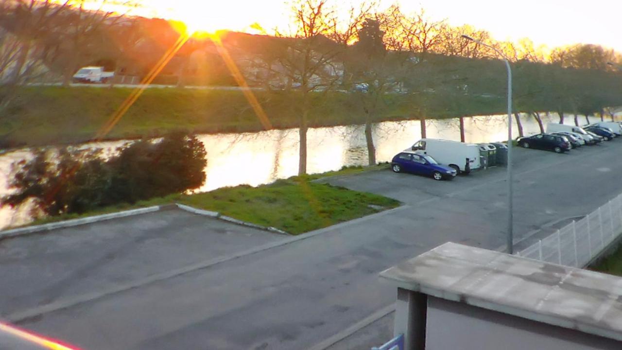 A Avec Terrasse * Carcasona